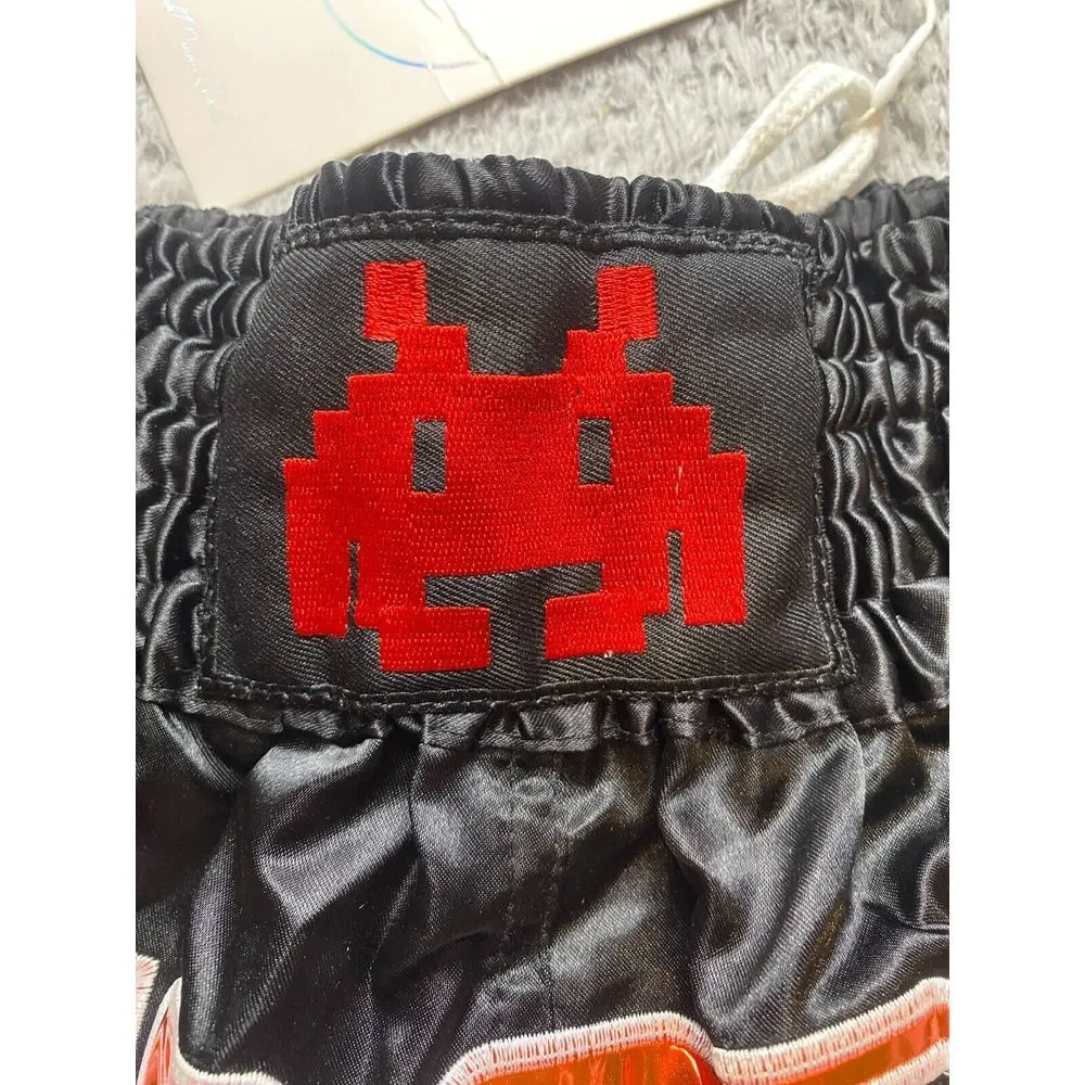 Club Space Shorts Adult 25x7 Black Miami Muay Thai Trunks Boxing Mens‎ NWT